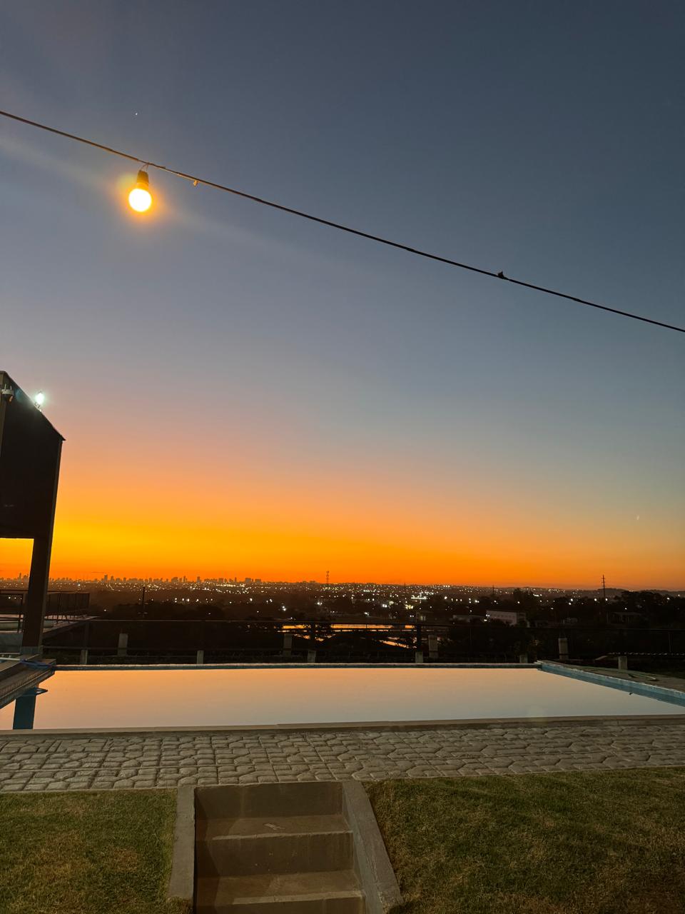 Pôr do sol e vista da cidade no Mirante das Torres